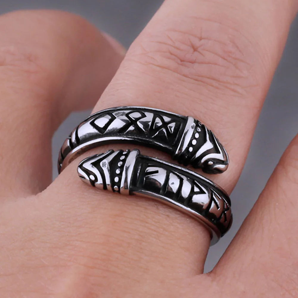 Viking faucet rune ring